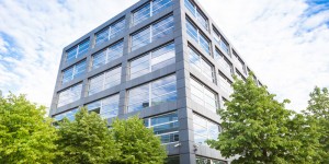 Beitragsbild des Blogbeitrags Betriebliche Gesundheitsförderung (BGF) | Ablauf, 37 BGF-Maßnahmen, 15 Best Practice-Beispiele