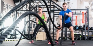 Beitragsbild des Blogbeitrags Trainingsplan fürs Fitnessstudio | 8 Übungen für Anfänger