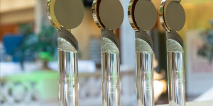 Beitragsbild des Blogbeitrags PromoMasters holt Bronze beim Constantinus Award