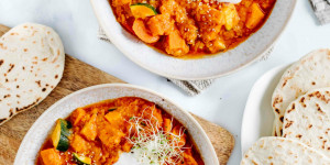 Beitragsbild des Blogbeitrags Linsencurry mit Naan-Brot