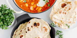 Beitragsbild des Blogbeitrags Butter Beans Curry mit Fladenbrot
