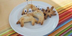 Beitragsbild des Blogbeitrags Krabben aus Croissants für die Meeresparty 
