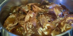 Beitragsbild des Blogbeitrags Ostereier färben mit natürlichen Zutaten 