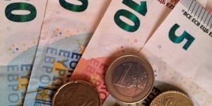 Beitragsbild des Blogbeitrags Habt ihr eine gesunde Einstellung zu Geld? 3 Anregungen zu diesem Thema