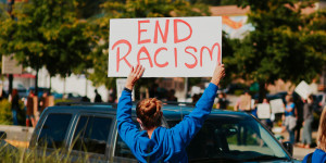 Beitragsbild des Blogbeitrags Lasst uns doch mal über Reverse Racism nachdenken 