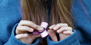 Beitragsbild des Blogbeitrags Fidget Toys kaufen – diese Auswahl hast du & Fragen dazu beantwortet