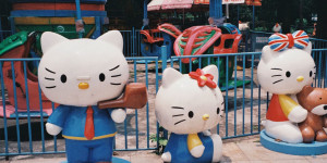 Beitragsbild des Blogbeitrags Wusstest du schon, dass Hello Kitty ursprünglich gar keine Katze war? 