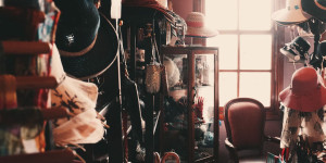 Beitragsbild des Blogbeitrags Warum auch du dich am Second Hand Prinzip beteiligen solltest