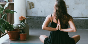 Beitragsbild des Blogbeitrags Faszien Yoga Vorteile 