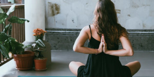 Beitragsbild des Blogbeitrags Faszien Yoga Vorteile