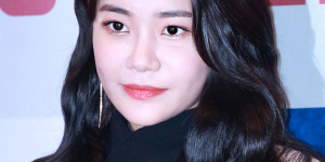 Beitragsbild des Blogbeitrags AOAs Yuna hat FNC Entertainment verlassen