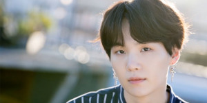 Beitragsbild des Blogbeitrags 8 Jahre Suga – ARMY weltweit feiern das Jubiläum