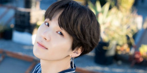 Beitragsbild des Blogbeitrags BTS Suga hat 100 Mio. Won für krebskranke Kinder gespendet