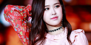 Beitragsbild des Blogbeitrags Shortnews: BLACKPINKs Rosé wird am 29. März in der Kelly Clarkson Show zu Gast sein