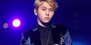 Beitragsbild des Blogbeitrags Yong Junhyung hat Around Us Entertainment nun offiziell verlassen