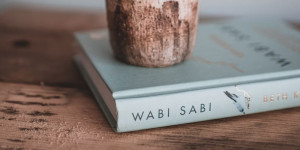 Beitragsbild des Blogbeitrags Die Schönheit des Unvollkommenen: Eine Einführung in Wabi-Sabi