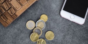 Beitragsbild des Blogbeitrags Online Geld verdienen abseits vom Blog – 18 Möglichkeiten näher beleuchtet 