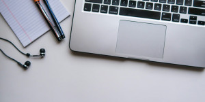 Beitragsbild des Blogbeitrags Online Geld verdienen: Welche Methoden funktionieren wirklich?