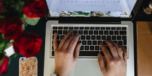 Beitragsbild des Blogbeitrags Mit Texterstellung Geld verdienen 