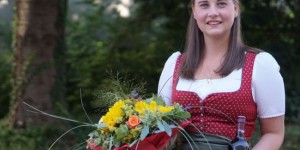 Beitragsbild des Blogbeitrags 30. burgenländische Weinkönigin gekührt