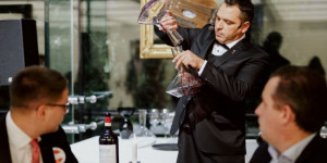 Beitragsbild des Blogbeitrags Suvad Zlatic schreibt Sommelier-Geschichte