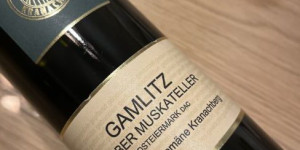 Beitragsbild des Blogbeitrags Weingut Peter Skoff – Gelber Muskateller Gamlitz 2021
