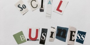 Beitragsbild des Blogbeitrags Glossary der Zukunft #3 Was bedeutet eigentlich… SOCIAL BUSINESS?