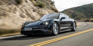 Beitragsbild des Blogbeitrags Neuer Basissupersportwagen