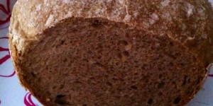 Beitragsbild des Blogbeitrags Saftiges Roggenbrot ohne Sauerteig 