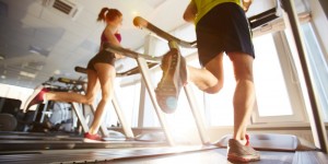 Beitragsbild des Blogbeitrags Fitness: Die Do’s und Don’ts von Low und High-Intensity Cardio 
