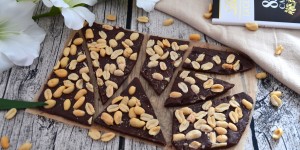 Beitragsbild des Blogbeitrags Rezept: Gesunde Bruchschokolade 