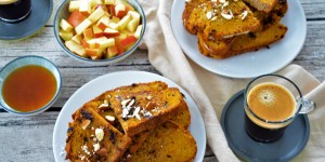 Beitragsbild des Blogbeitrags Rezept: Veganer French Toast mit Kürbis