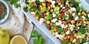 Beitragsbild des Blogbeitrags Rezept: Mediterraner Kichererbsensalat