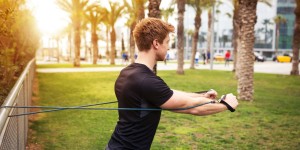 Beitragsbild des Blogbeitrags Bodybuilding: Trainieren mit Fitnessbändern