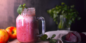 Beitragsbild des Blogbeitrags Rezept: Pinker Rote-Beete-Smoothie