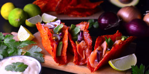 Beitragsbild des Blogbeitrags Rezept: Low-Carb Tacos mit Räucherlachs 