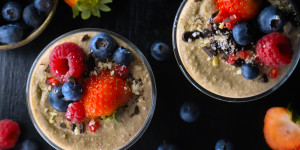 Beitragsbild des Blogbeitrags Rezept: Veganer Erdnussbutter-Protein-Pudding