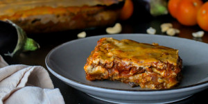 Beitragsbild des Blogbeitrags Rezept: Paleo-Lasagne mit Auberginen und Cashew-Käse 