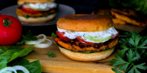 Beitragsbild des Blogbeitrags Rezept: Lachs-Burger 