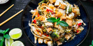 Beitragsbild des Blogbeitrags Rezept: Asiatische Kohl-Nudeln mit Tofu