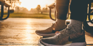 Beitragsbild des Blogbeitrags Fitness: Wie man sich am besten auf ein Workout am frühen Morgen vorbereitet