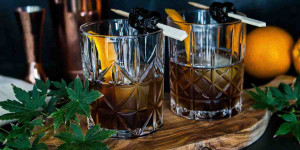 Beitragsbild des Blogbeitrags Rezept: Einfacher Ahorn-Old-Fashioned