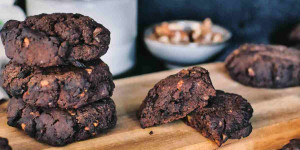 Beitragsbild des Blogbeitrags Rezept: Vegane Brownie-Kekse 