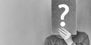 Beitragsbild des Blogbeitrags Wie man sich vor Fehlprägungen schützt: Wem kann man glauben?