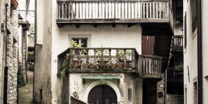 Beitragsbild des Blogbeitrags Ein Dorf der Tradition. Poffabro (Friaul).