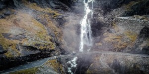 Beitragsbild des Blogbeitrags Auf touristischen Pfaden - von Trollstigen nach Geiranger