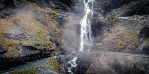 Beitragsbild des Blogbeitrags Auf touristischen Pfaden - von Trollstigen nach Geiranger 