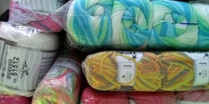 Beitragsbild des Blogbeitrags Schöne bunte Türkische wolle
