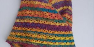 Beitragsbild des Blogbeitrags Schönes Dreieckstuch häkeln