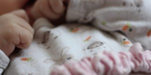 Beitragsbild des Blogbeitrags Unser Shoppingtag oder wie aus der Umkleide ein Still- Wickel- und Spielraum wurde